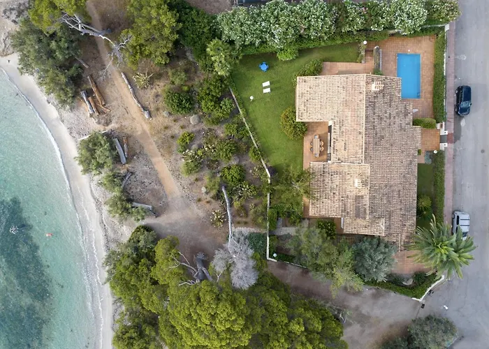 Villa Es Pinaro - Beach Front